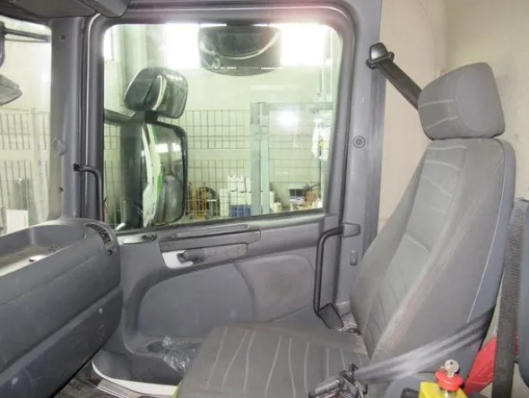 29#3561 Autocompattatore Scania P 320