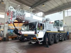 3#9250 Autogru Liebherr LM 1080
