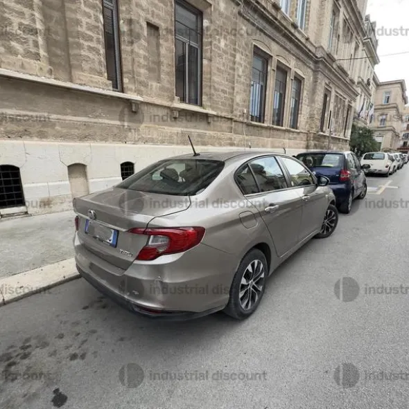 1#9261 Automobile Fiat Tipo 1.4