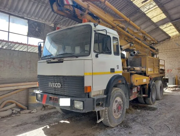 3#76951 Autopompa Iveco Magirus