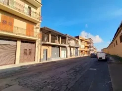 #2537459 Autorimessa con pertinenze