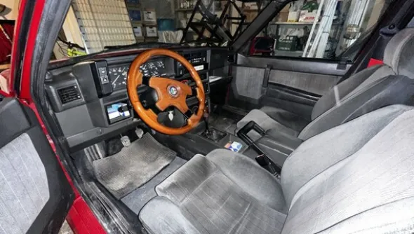11#8332 Autovettura Alfa Romeo 75 1988