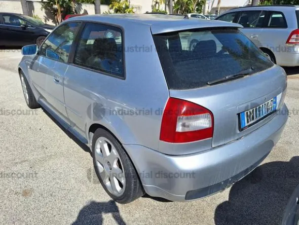 2#9545 Autovettura Audi A3
