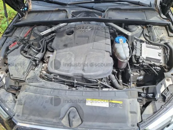 1#9074 Autovettura Audi A4 Avant