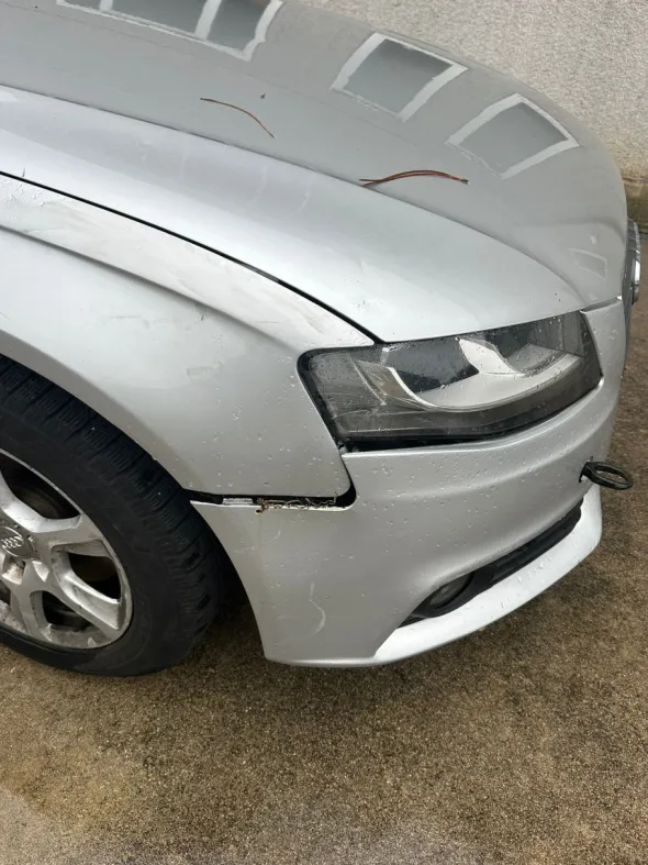 Autovettura Audi A4 – targa EJ826FB