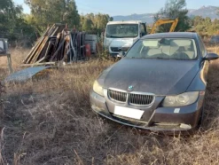 12#7937 Autovettura BMW 330 DX