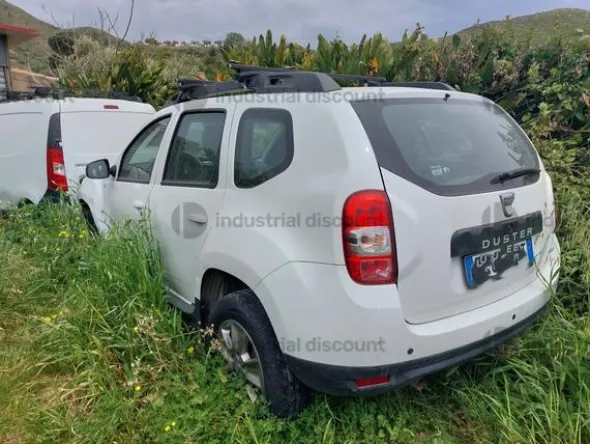 1#9322 Autovettura Dacia Duster