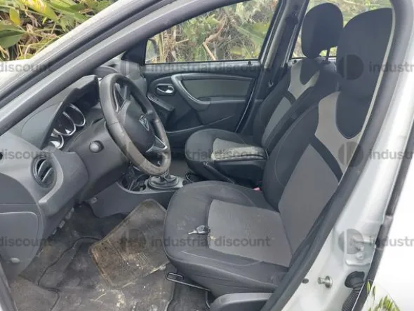 1#9322 Autovettura Dacia Duster