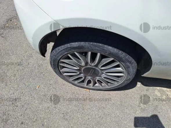 1#10104 Autovettura Fiat 500