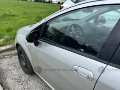 4#9948 Autovettura Fiat Punto