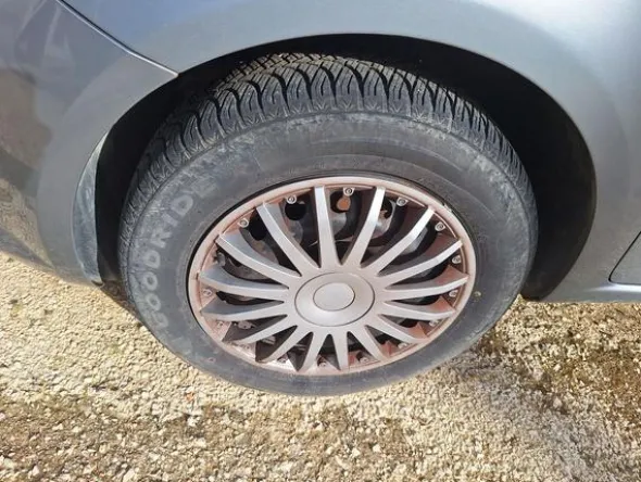 1#8637 Autovettura Fiat Punto 1.2D