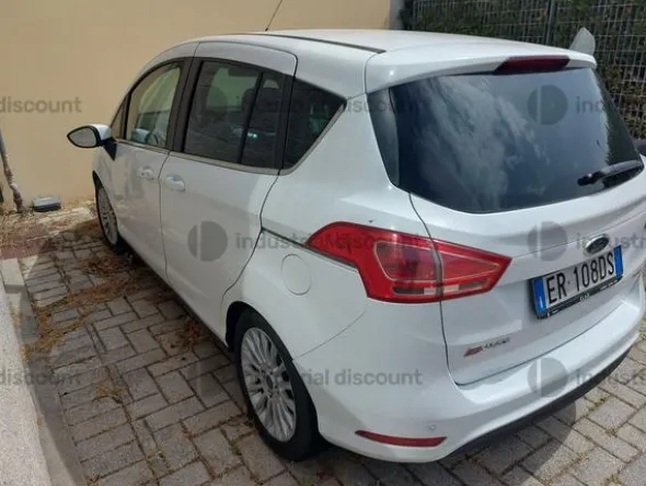 64#8980 Autovettura Ford B-Max