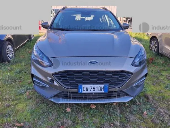 15#8738 Autovettura Ford Focus Active