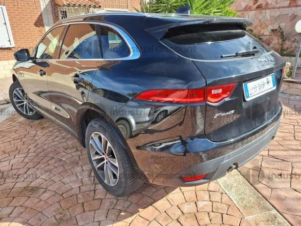 1#9754 Autovettura Jaguar