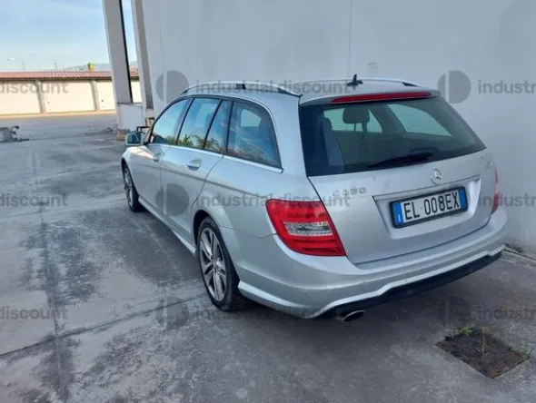 46#9027 Autovettura Mercedes