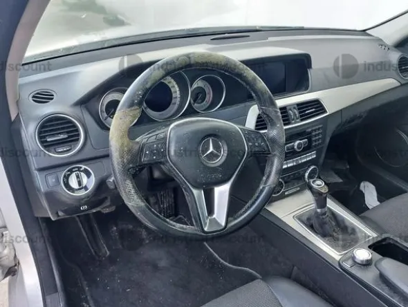 46#9027 Autovettura Mercedes