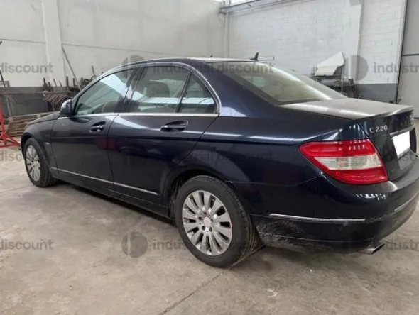 4#9198 Autovettura Mercedes Benz C220