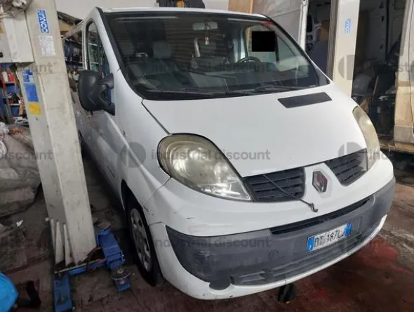 14#9138 Autovettura Mercedes e Autocarro Renault