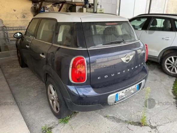 2#9548 Autovettura Mini Cooper Countryman