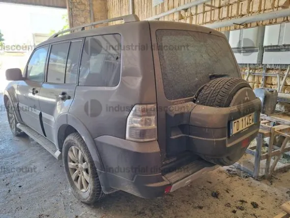 27#10158 Autovettura Mitsubishi Pajero