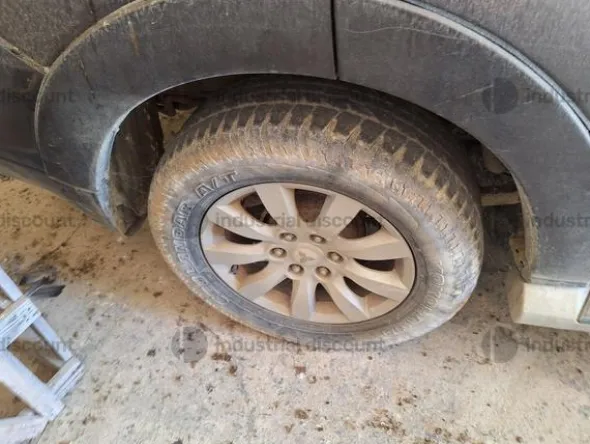 27#10158 Autovettura Mitsubishi Pajero