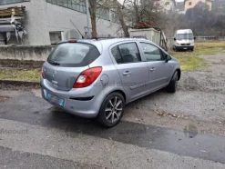36#10047 Autovettura Opel
