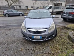 36#10047 Autovettura Opel