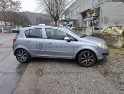 36#10047 Autovettura Opel
