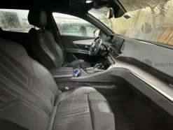 16#9792 Autovettura Peugeot 3008