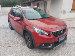 1#8832 Autovettura Peugeot 2008