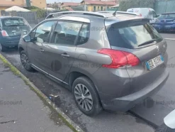 2#9812 Autovettura Peugeot
