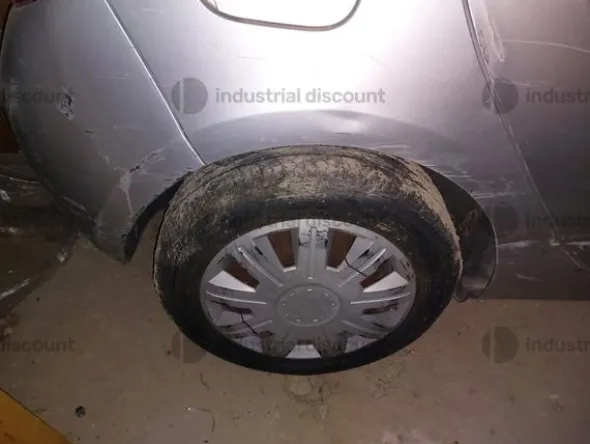 2#8749 Autovettura Renault Clio