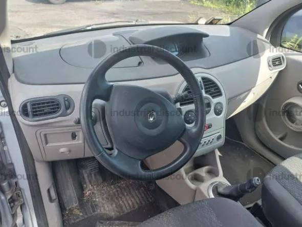 12#9453 Autovettura Renault Modus