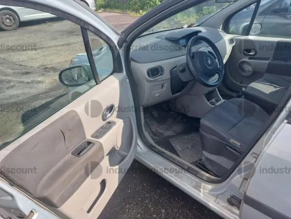 12#9453 Autovettura Renault Modus