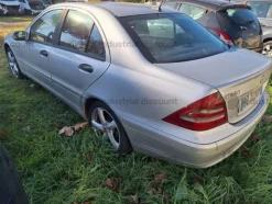 32#8738 Autovetture Ford e Mercedes Benz