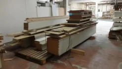 60#2759 Bancali di legno