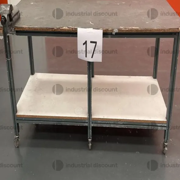 12#9214 4 banchi da lavoro con ruote e morse da banco