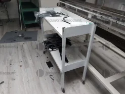 15#8883 Banchi da lavoro e carrelli