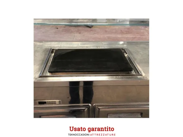 Banco gelateria con 18 carapine e piastra fredda