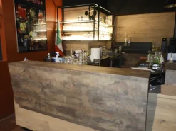Bancone Bar completo di accessori (1 anno di vita)