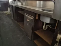 bancone bar e retrobanco per bar, pub, pasticceria