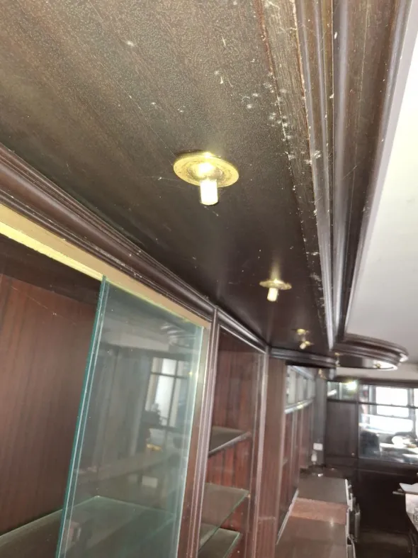 bancone bar e retrobanco per bar, pub, pasticceria