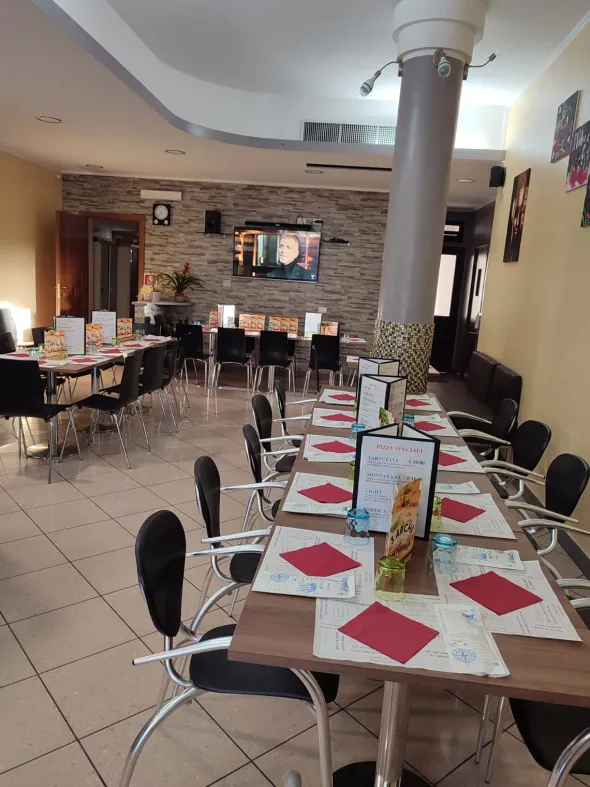Bar Pizzeria