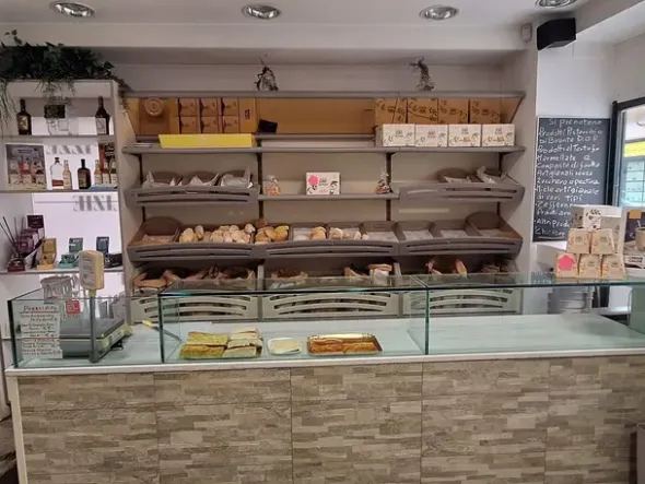 #25212 Bar Via Brofferio Asti centro con dehor