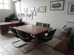 BASSO FABBRICATO USO UFFICI