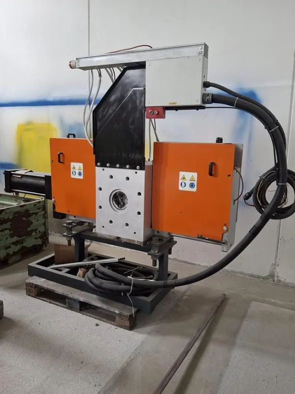 BD PLAST NON-STOP SCREENCHANGER 300 mm.
