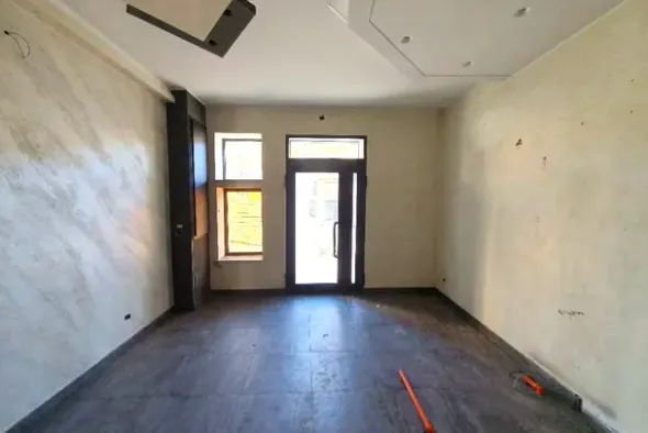 #23604 Bottega commerciale con alloggio e veranda