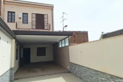 #23604 Bottega commerciale con alloggio e veranda