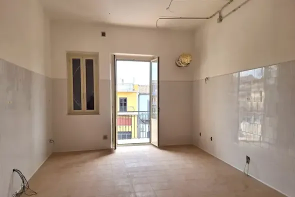 #23604 Bottega commerciale con alloggio e veranda