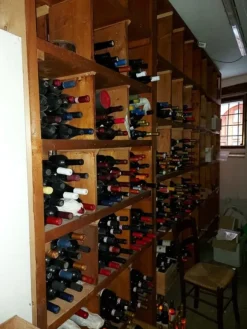 2#8228 Bottiglie di vino